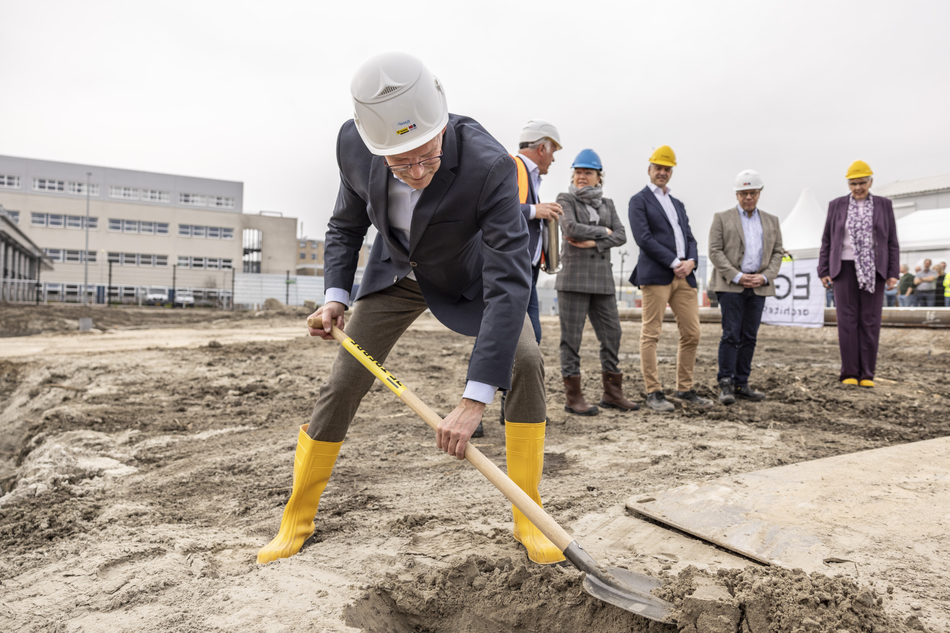 Eerste paal nieuwbouw Leeuwarden tijdscapsule